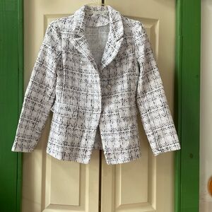 SHEIN White and Black Textured Blazer